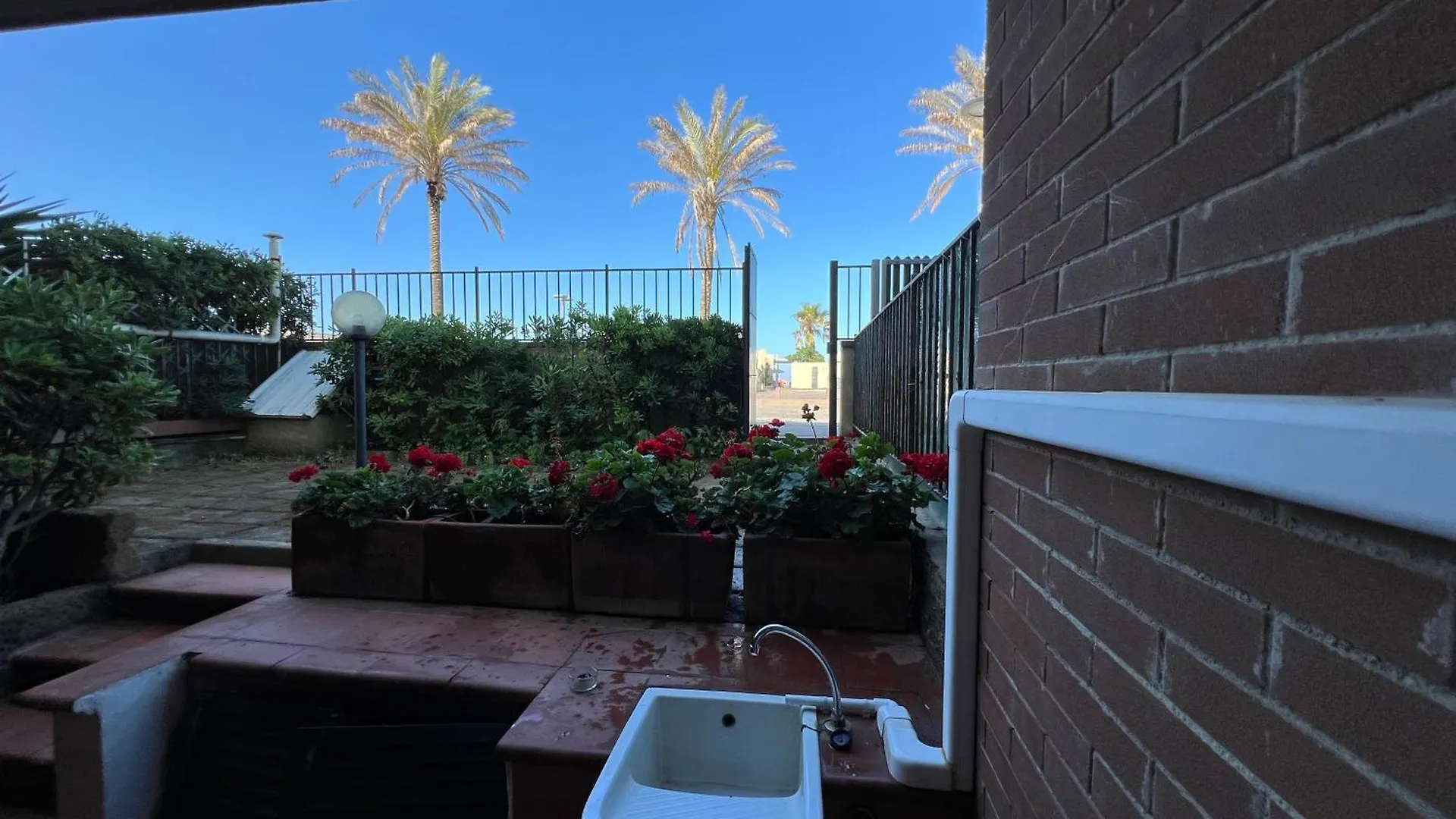 Fronte Mare Apartment Marina di Grosseto 0*,  Italy